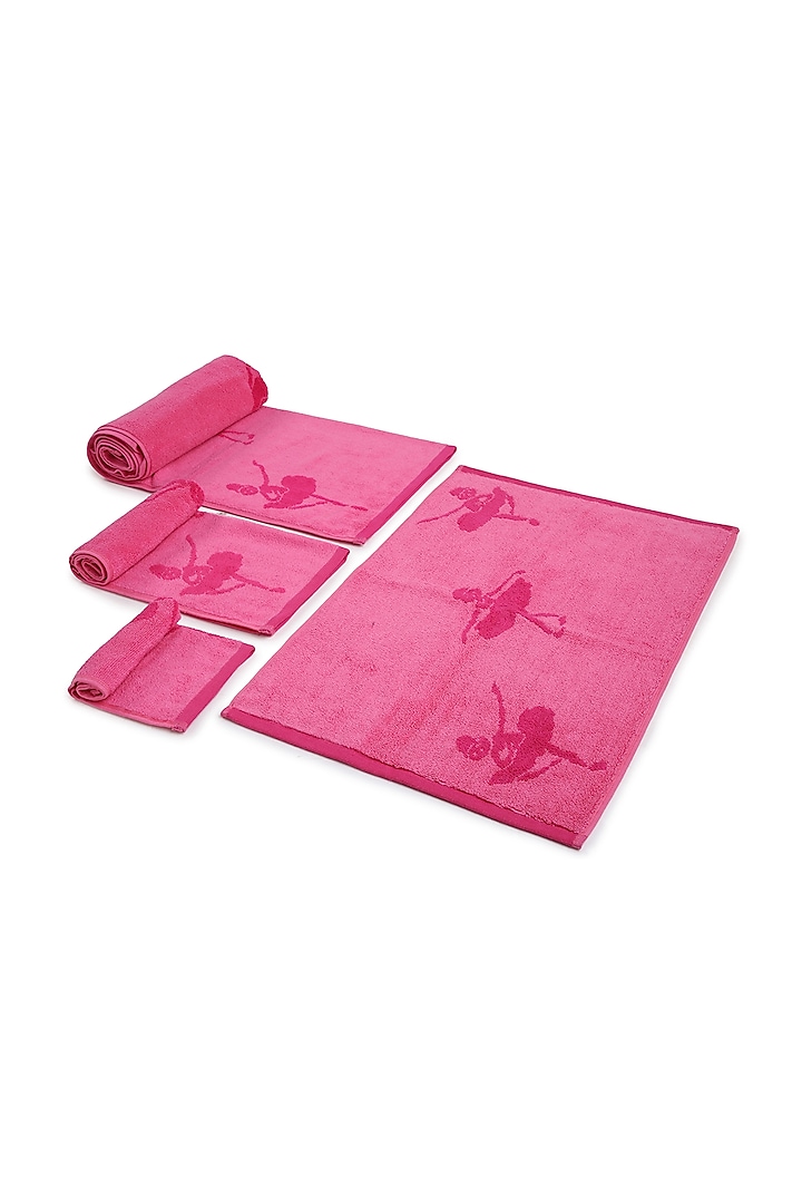 Pink Cotton Jacquard Towels (Set of 4) by Bonheur