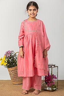 product-color-Blush Pink