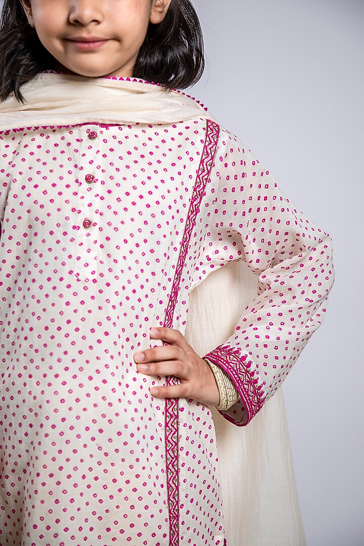 Ivory Printed Kurta Set For Girls by Boteh at Pernia's Pop Up Shop