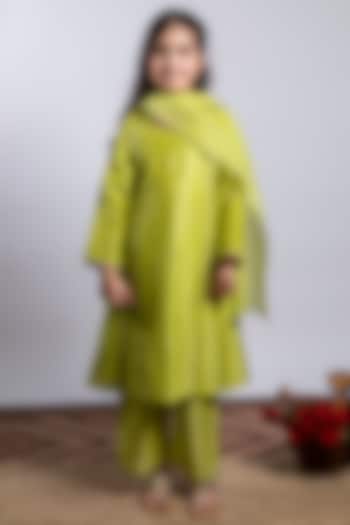 Green Embroidered Kurta Set For Girls by Boteh at Pernia's Pop Up Shop