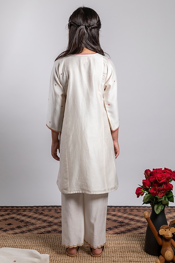 White Embroidered Kurta Set For Girls by Boteh at Pernia's Pop Up Shop