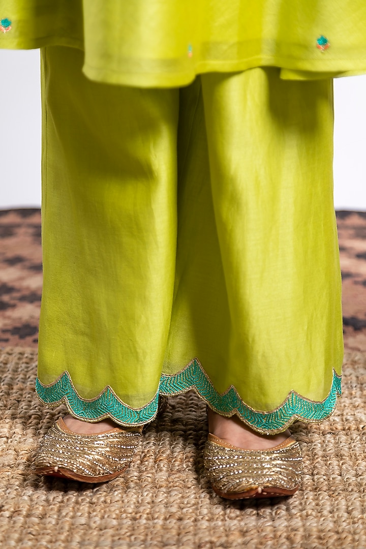 Green Embroidered A-Line Kurta Set For Girls by Boteh at Pernia's Pop Up Shop