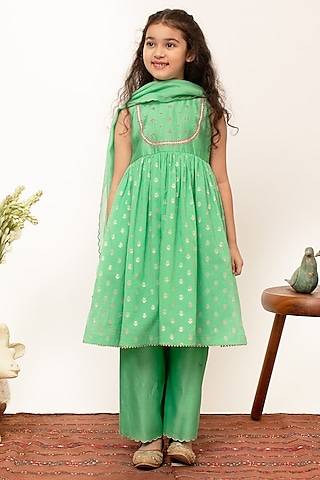 Green Chanderi Silk Embroidered Kurta Set For Girls by Boteh