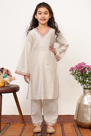 Ivory Chanderi Silk Embroidered Kurta Set For Girls by Boteh