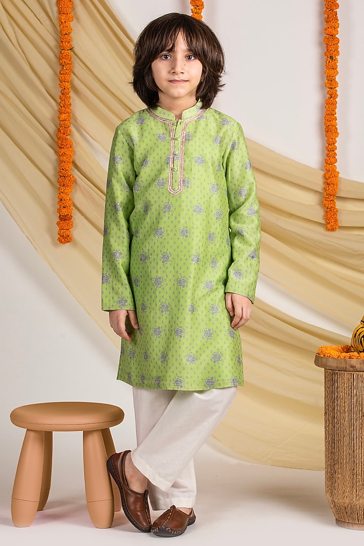 Green Cotton Silk Floral Embroidered Kurta Set For Boys by Boteh at Pernia's Pop Up Shop