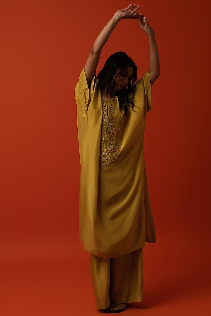 Yellow Silk Floral Thread Embroidered Kaftan Set by BO TREE at Pernia's Pop Up Shop