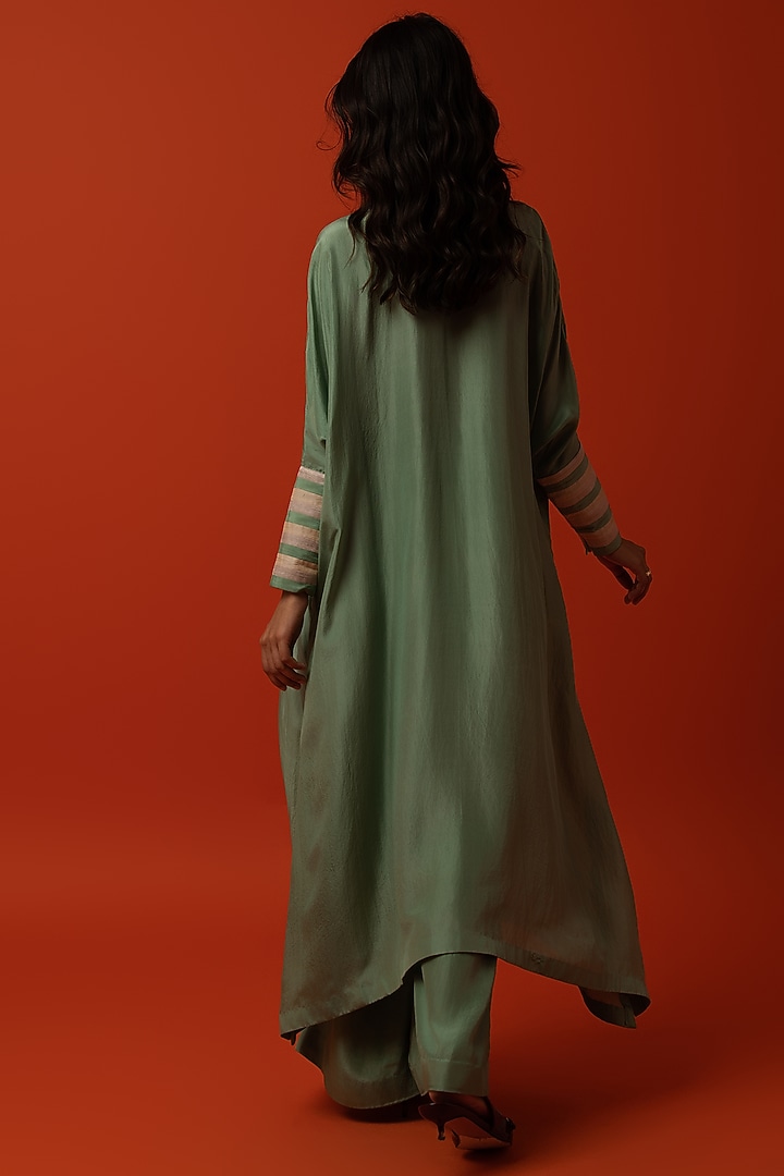 Aqua Green Silk Floral Thread Embroidered Kurta Set by BO TREE at Pernia's Pop Up Shop