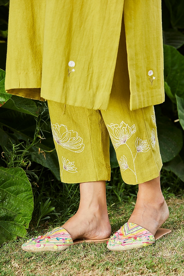 Green Khadi Floral Embroidered Kurta Set by BO TREE at Pernia's Pop Up Shop