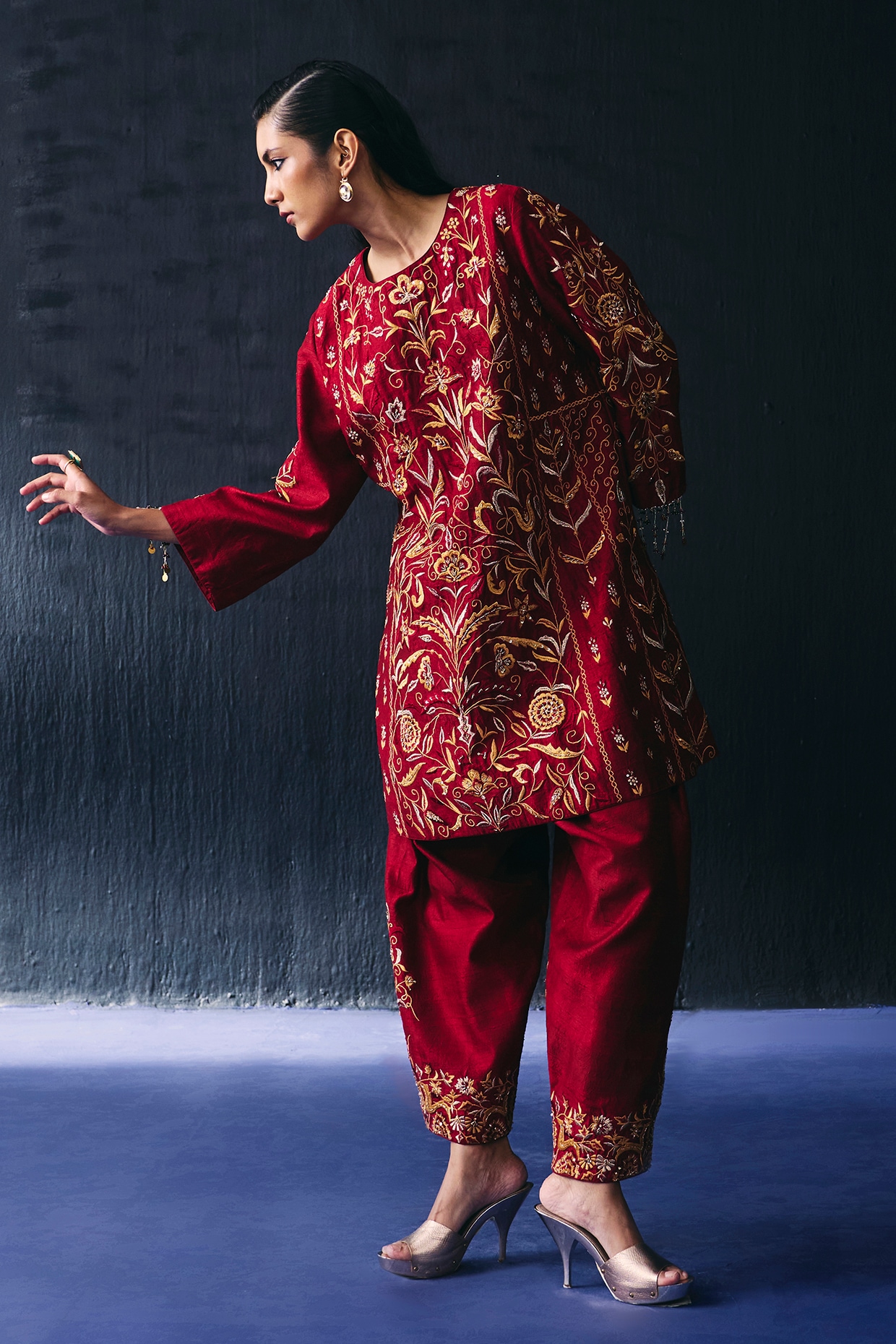 BO TREE Maroon Raw Silk Embroidered Kurta Set