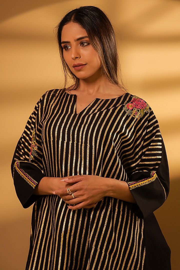Black Chanderi Thread Embroidered Kaftan Set by BO TREE at Pernia's Pop Up Shop