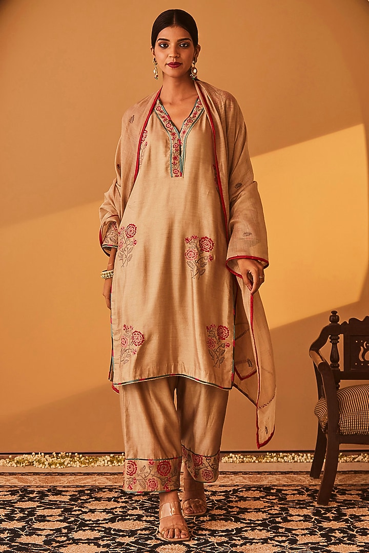 Beige Chanderi Embroidered Kurta Set by BO TREE at Pernia's Pop Up Shop
