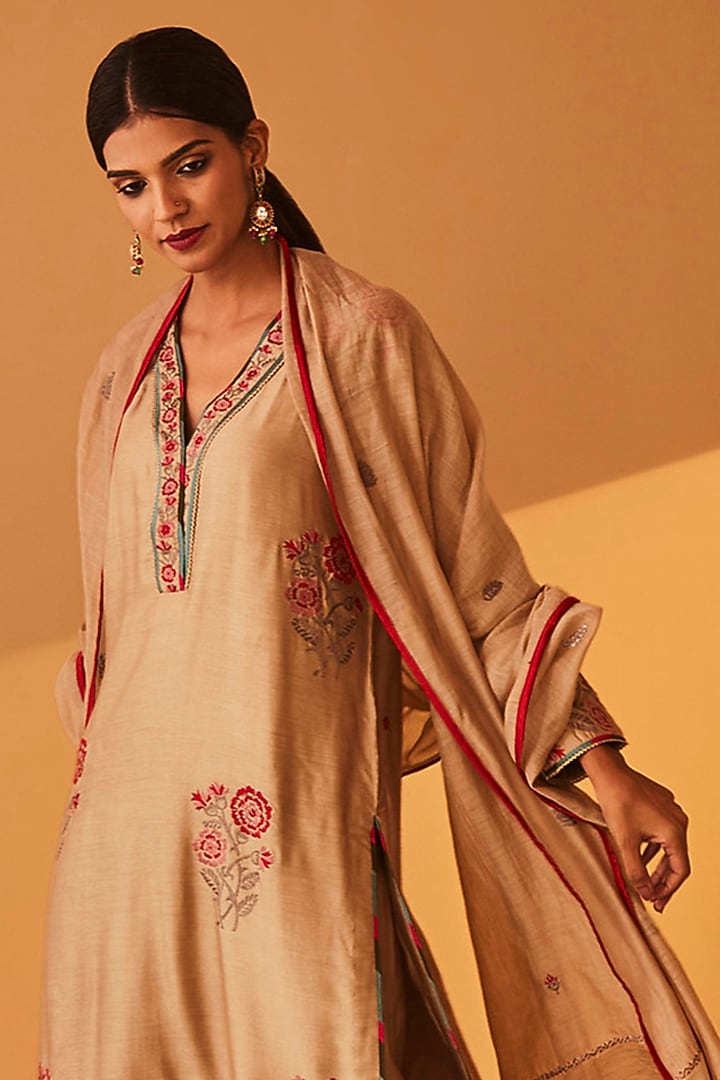 Beige Chanderi Embroidered Kurta Set by BO TREE at Pernia's Pop Up Shop