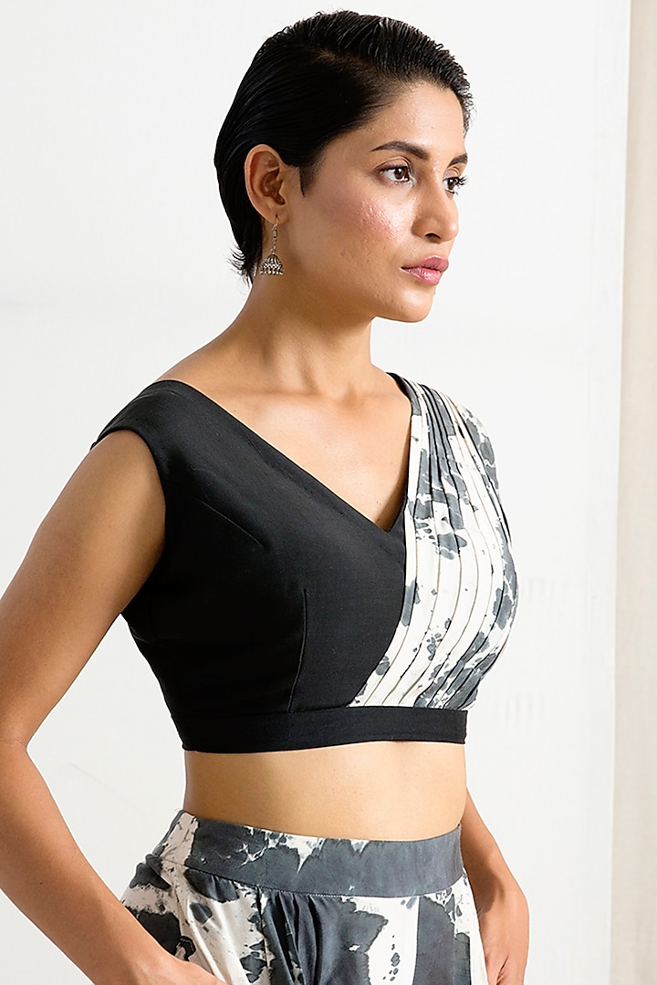 Light Grey & Black Tie-Dye Concept Party Wear Saree Set by Bohame at Pernia's Pop Up Shop