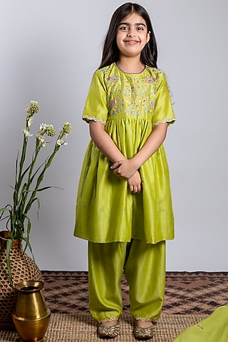 Green Chanderi Silk Kurta Set For Girls by Boteh