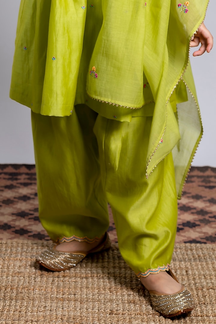 Green Chanderi Silk Kurta Set For Girls by Boteh at Pernia's Pop Up Shop
