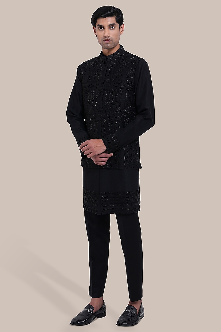 Black Raw Silk Cutdana Embroidered Bundi Jacket Set by BRAHAAN
