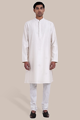 Off-White Pure Silk Embroidered Kurta Set by BRAHAAN