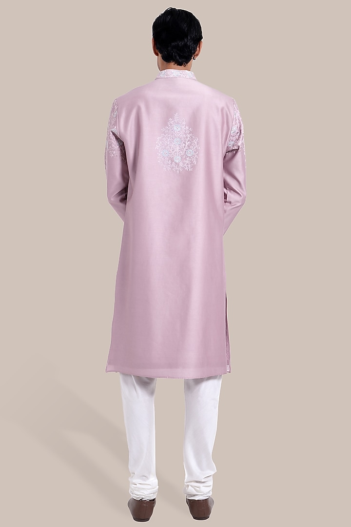 Pink Chanderi Silk Thread Embroidered Kurta Set by BRAHAAN at Pernia's Pop Up Shop