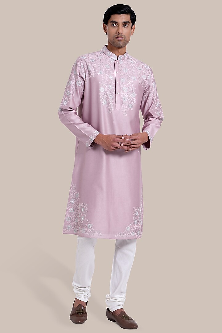 Pink Chanderi Silk Thread Embroidered Kurta Set by BRAHAAN at Pernia's Pop Up Shop