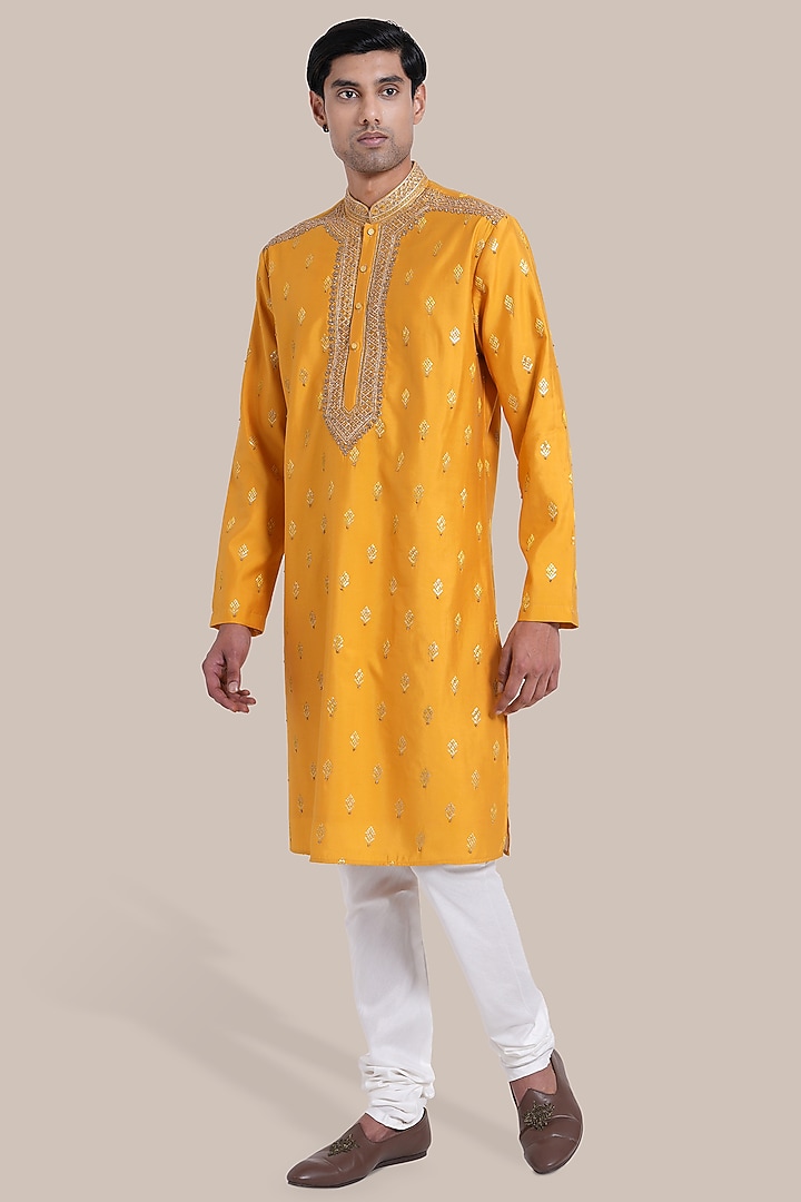 Yellow Chanderi Silk Thread Embroidered Kurta Set by BRAHAAN at Pernia's Pop Up Shop