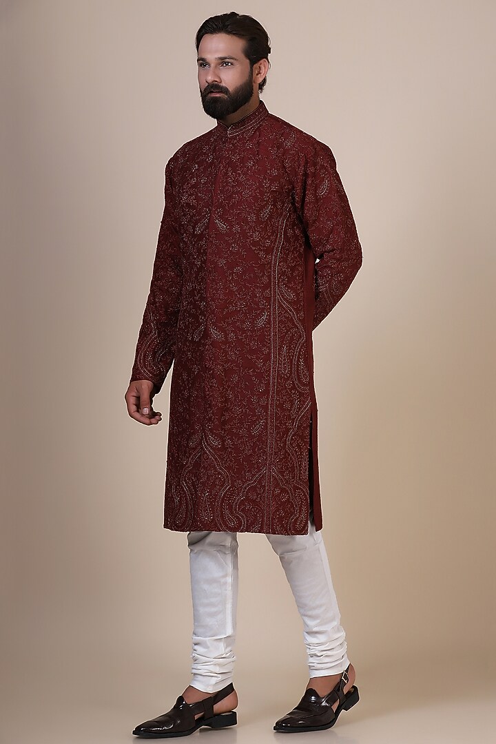 Maroon Raw Silk Floral Embroidered Kurta Set by BRAHAAN at Pernia's Pop Up Shop