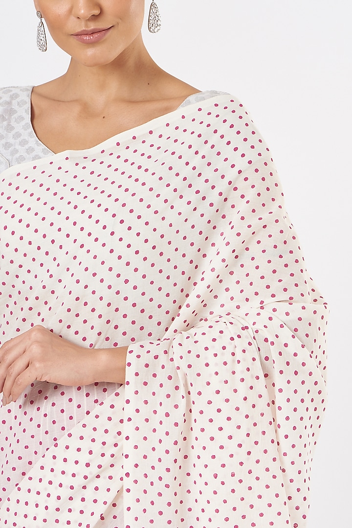 Pink & Off- White Printed Festive Saree Set by Brij Bari at Pernia's Pop Up Shop