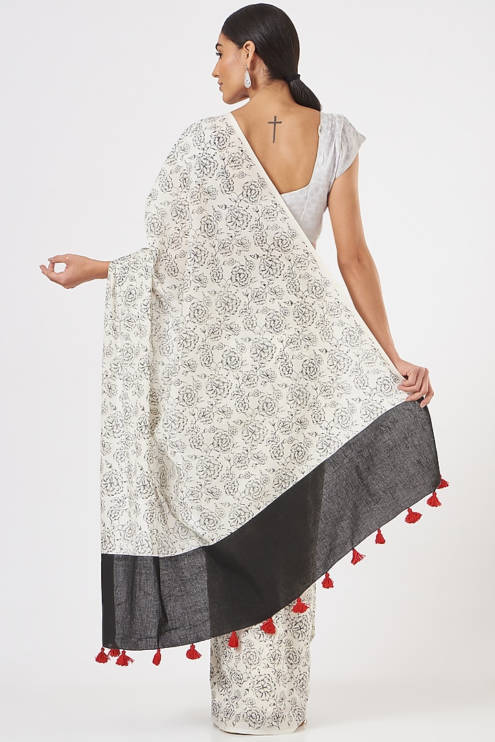 Off-White Printed Festive Saree Set by Brij Bari at Pernia's Pop Up Shop