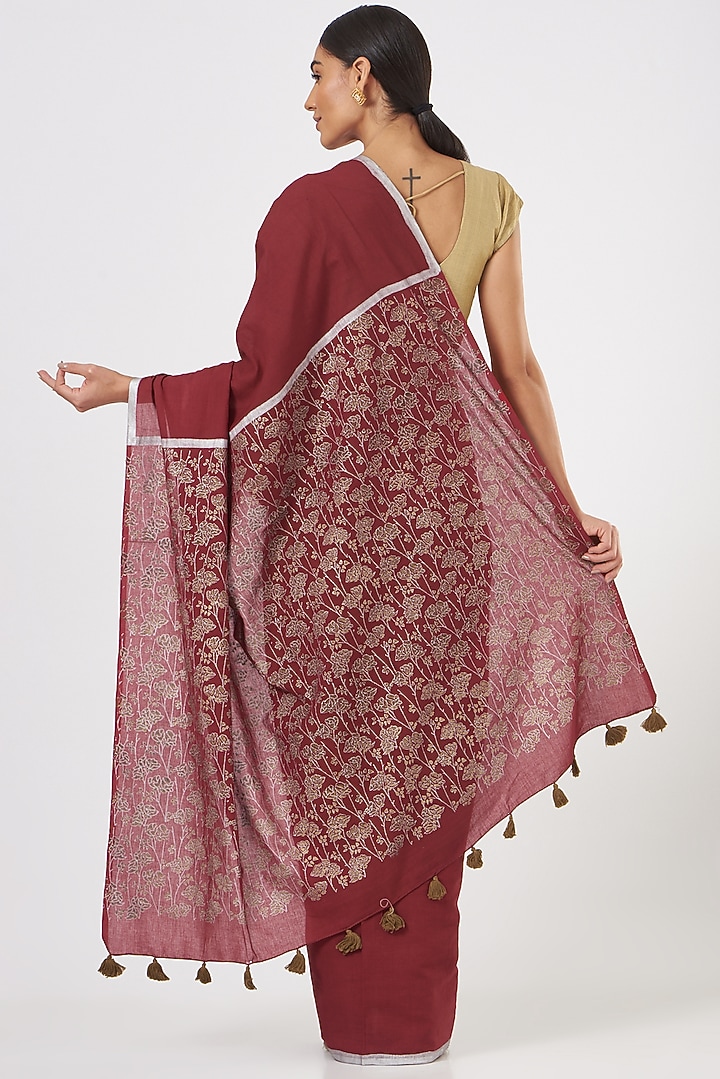 Red Printed Festive Saree Set by Brij Bari at Pernia's Pop Up Shop