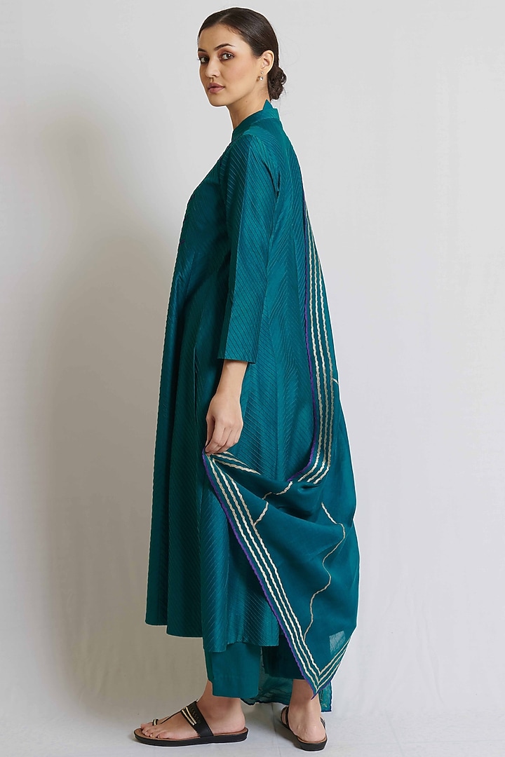 Peacock Green Chanderi Embroidered Long Kurta Set by BRIJ at Pernia's Pop Up Shop