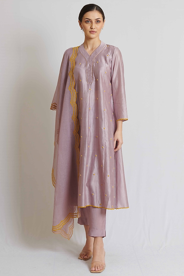 Lavender Chanderi Embroidered Kurta Set by BRIJ at Pernia's Pop Up Shop