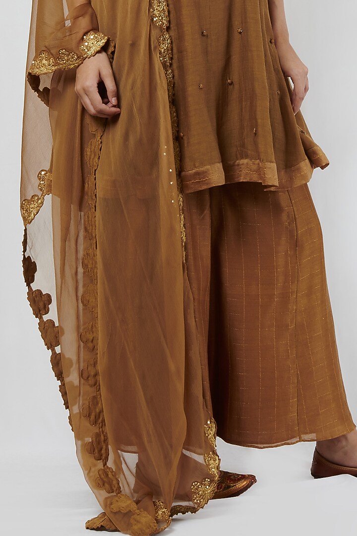 Gold Champagne Kora Chanderi Kurta Set by BRIJ at Pernia's Pop Up Shop