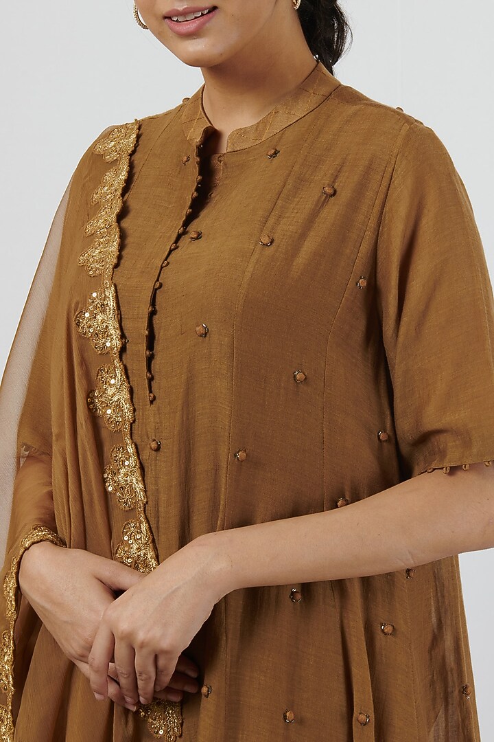 Gold Champagne Kora Chanderi Kurta Set by BRIJ at Pernia's Pop Up Shop
