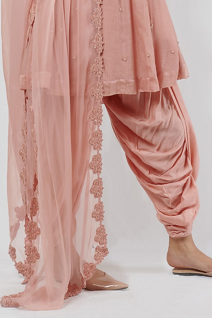 Vintage Pink Kora Chanderi Embroidered Kurta Set by BRIJ at Pernia's Pop Up Shop