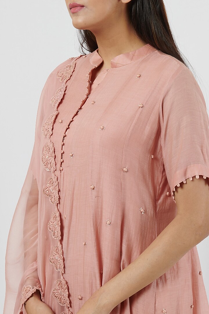 Vintage Pink Kora Chanderi Embroidered Kurta Set by BRIJ at Pernia's Pop Up Shop