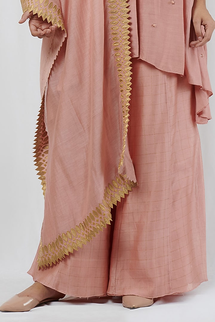 Vintage Pink Chanderi Embroidered Kurta Set by BRIJ at Pernia's Pop Up Shop
