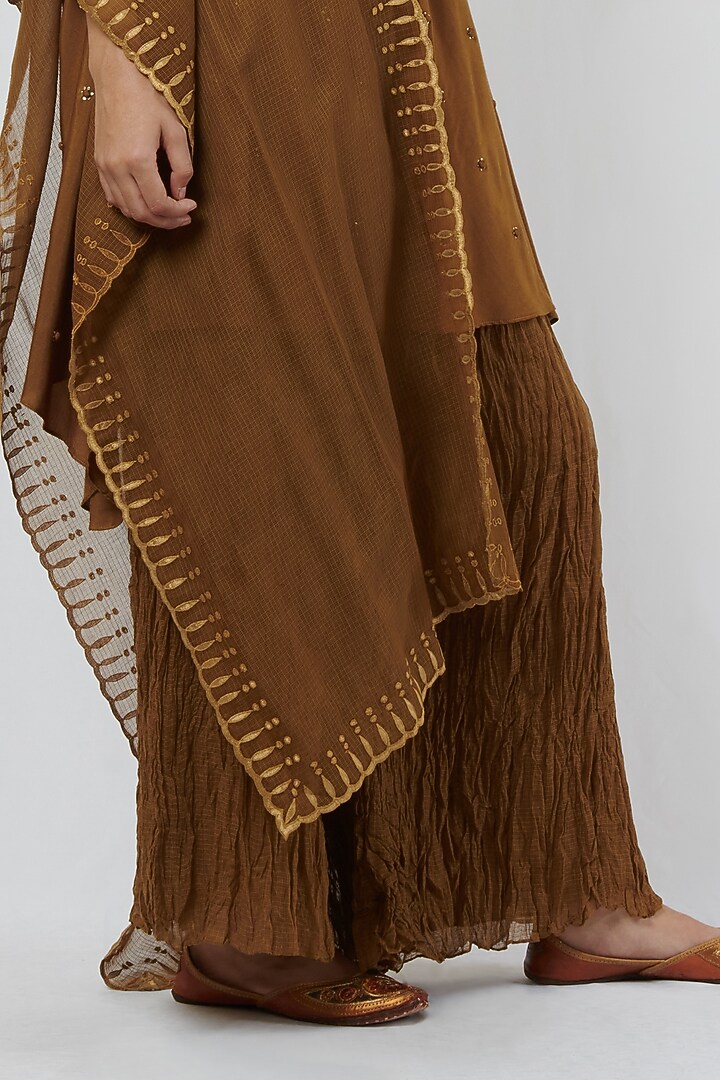 Gold Champagne Kora Chanderi Embroidered Kurta Set by BRIJ at Pernia's Pop Up Shop
