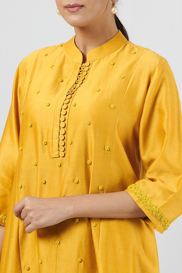 Yellow Chanderi Embroidered Kurta Set by BRIJ at Pernia's Pop Up Shop