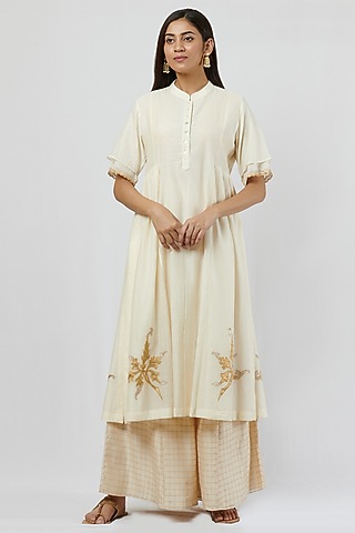 Ivory Chanderi Embroidered Kurta Set by BRIJ
