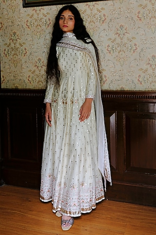 Ivory Silk Chanderi Gota Embroidered Kalidar Anarkali Set by Bruhi pant
