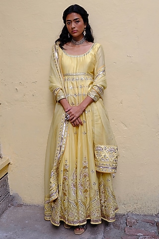 Yellow Silk Chanderi Resham Embroidered Kalidar Anarkali Set by Bruhi pant