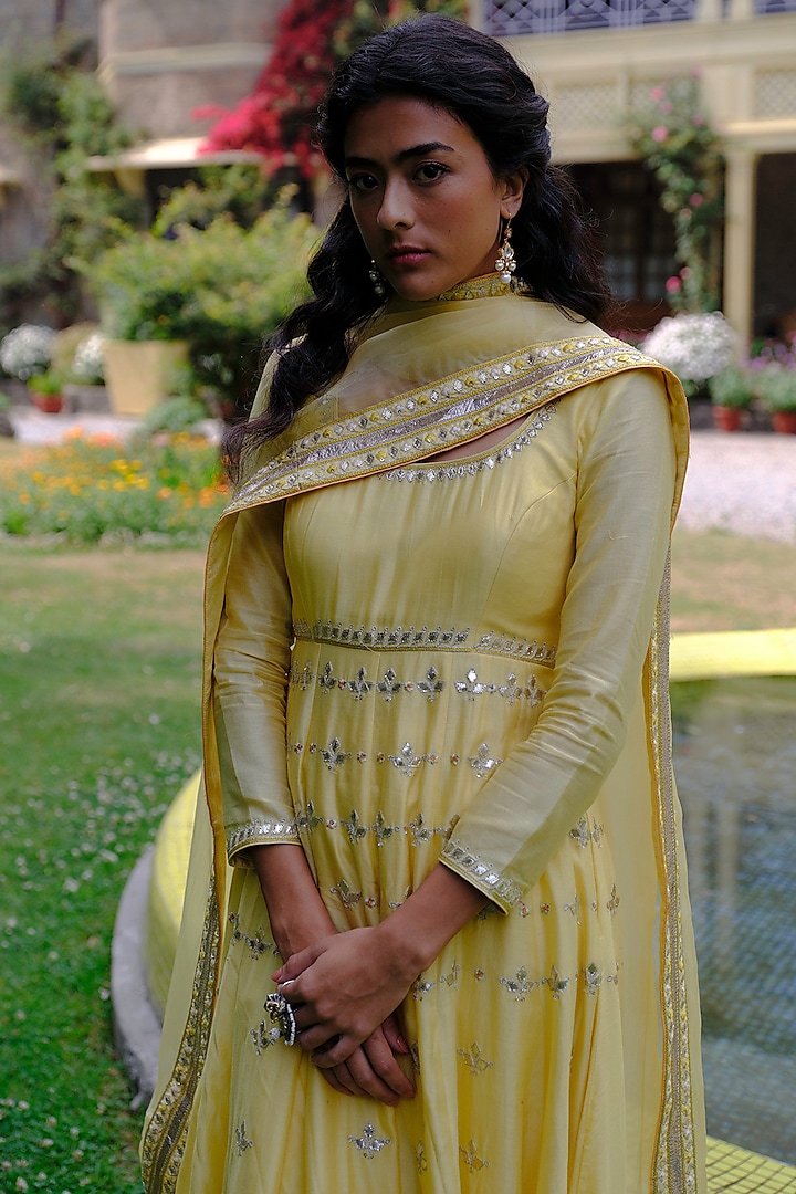 Yellow Silk Chanderi Resham Embroidered Kalidar Wedding Anarkali Set by Bruhi pant at Pernia's Pop Up Shop