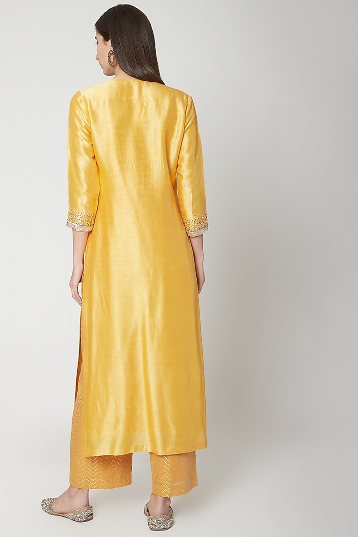 Yellow Embroidered Kurta Set by Breathe By Aakanksha Singh at Pernia's Pop Up Shop