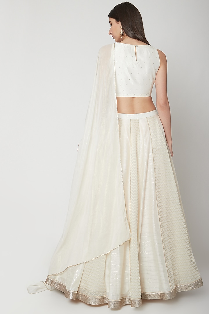 Off White Embroidered Lehenga Set by Breathe By Aakanksha Singh at Pernia's Pop Up Shop