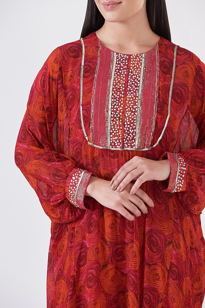 Fuchsia Red Chinon Handpainted Kaftan Set by Breathe By Aakanksha Singh at Pernia's Pop Up Shop