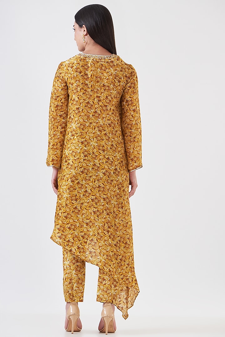 Mustard Upada Hand Painted Tunic Set by Breathe By Aakanksha Singh at Pernia's Pop Up Shop