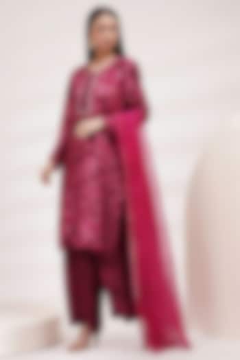 Purple-Pink Upada Silk Hand-Painted Embellished Kurta Set by Breathe By Aakanksha Singh at Pernia's Pop Up Shop