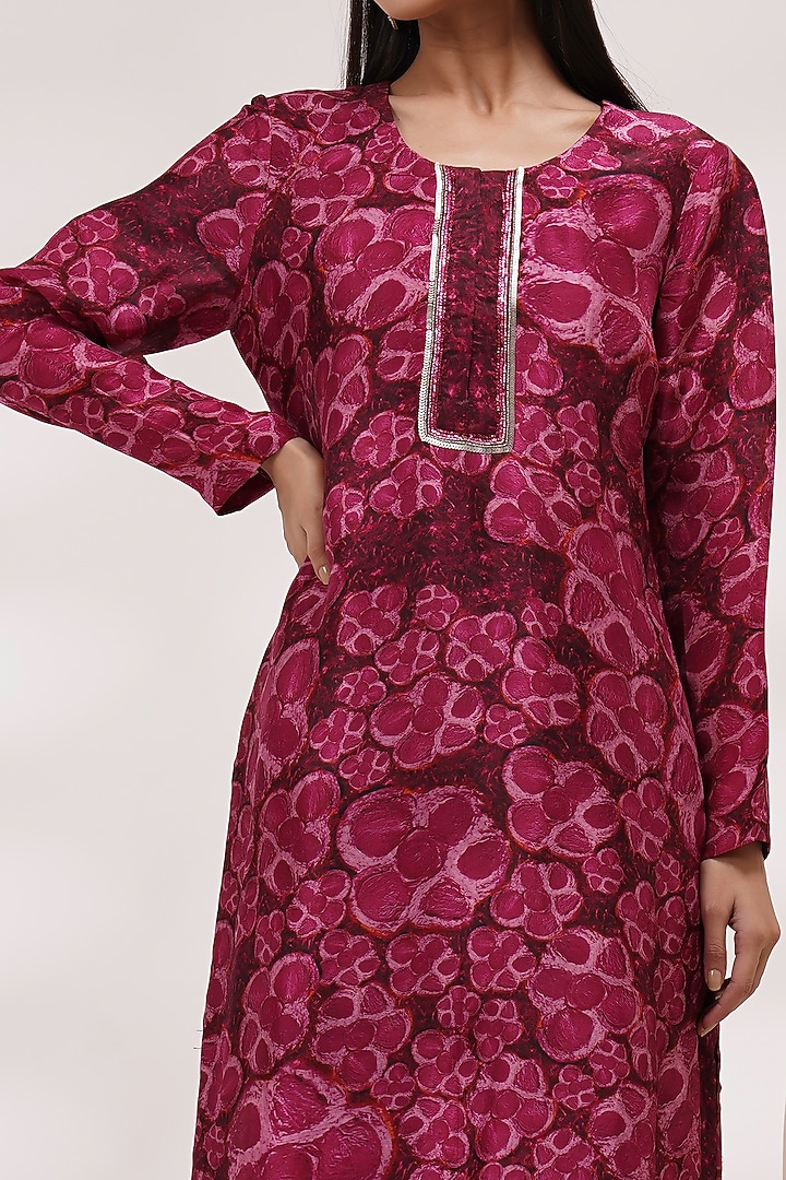 Purple-Pink Upada Silk Hand-Painted Embellished Kurta Set by Breathe By Aakanksha Singh at Pernia's Pop Up Shop