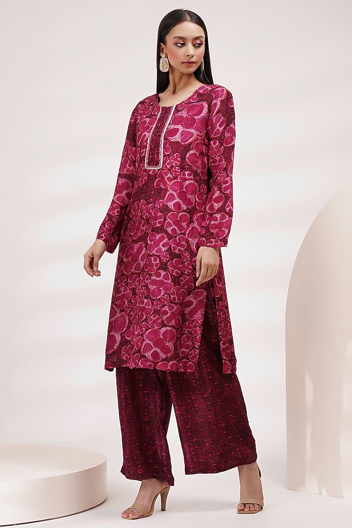 Purple-Pink Upada Silk Hand-Painted Embellished Kurta Set by Breathe By Aakanksha Singh at Pernia's Pop Up Shop