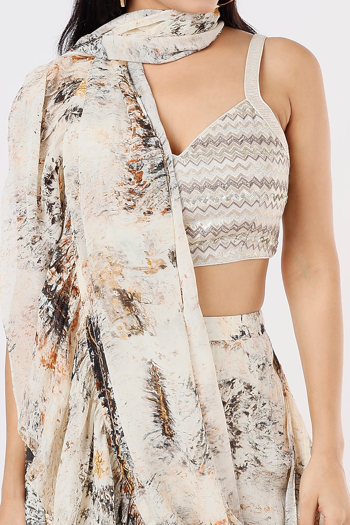 Off-White Embellished Wedding Saree Set by Breathe By Aakanksha Singh at Pernia's Pop Up Shop