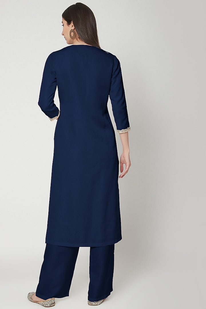 Blue Embroidered Kurta Set by Breathe By Aakanksha Singh at Pernia's Pop Up Shop